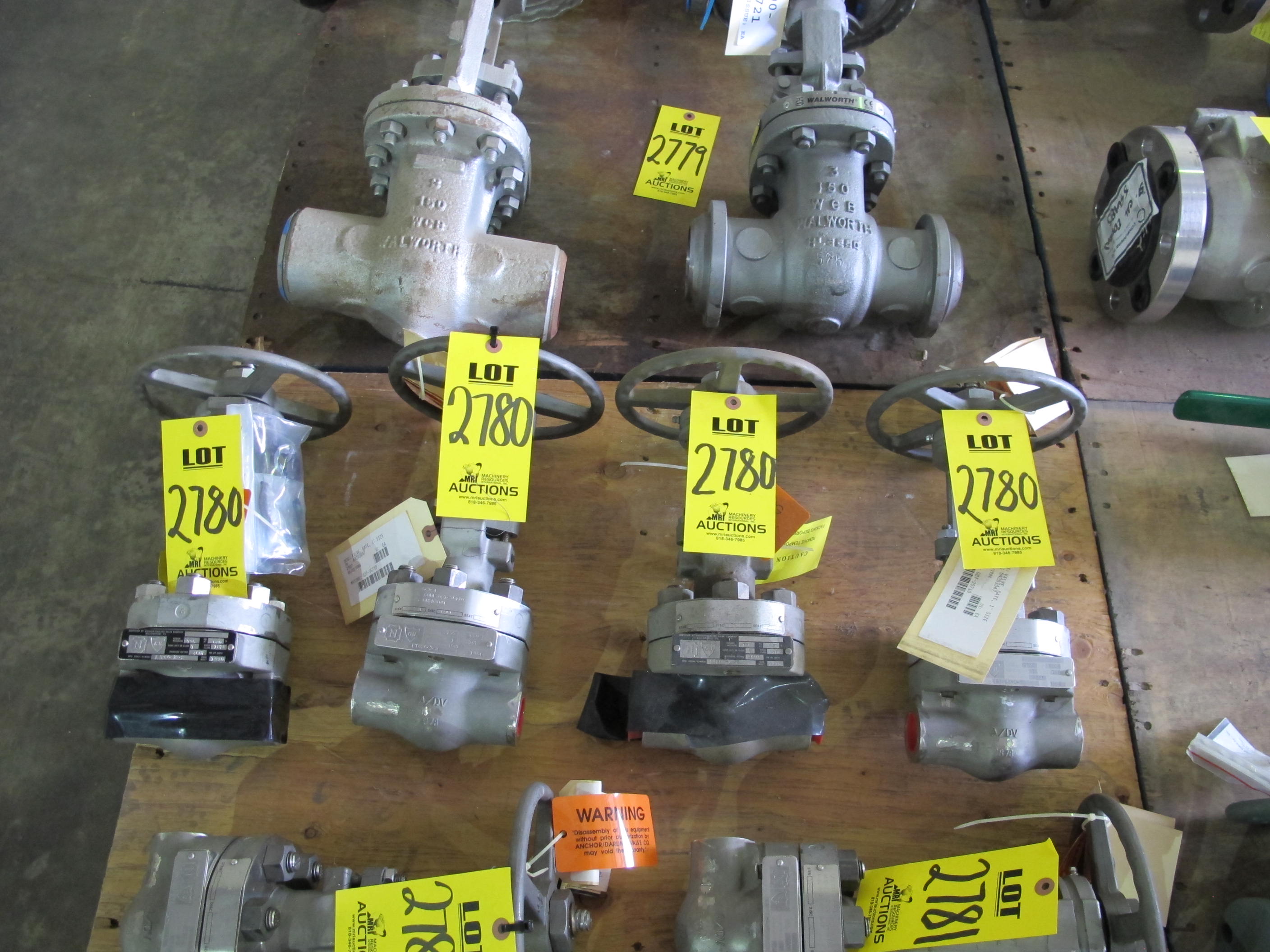 LOT (2) VALVES, GATE TYPE, 1" SIZE, 2735 PSI RATING, SA-351 GRADE CF8M MATERIAL, SOCKET WELD CONNECTIONS, BOLTED BONNET STYLE. COCR BACKSEAT, DOUBLE DISC, PART # 1"-1878-GATE (W-51) LOADING & HANDLING FEE $15-